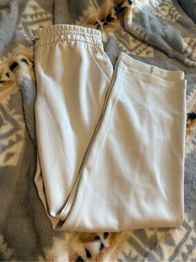 lululemon athletica Women's Cream Wide Leg Joggers